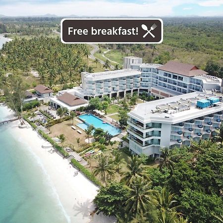 Hotel Santika Premiere Beach Resort Belitung Sijuk Exterior photo